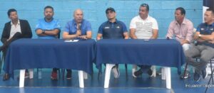 Guayaquil candidata para ser sede de dos torneos internacionales de voleibol; anuncio se lo hizo durante entrega de implementación deportiva a club Porteños Jr