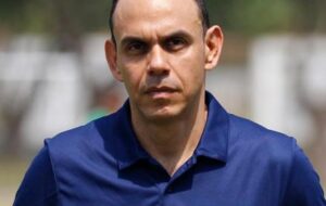 EL RODILLO ROJO'S GAMBLE: TÉCNICO UNIVERSITARIO HIRES ÓSCAR CORTÉS, BETTING ON VETERAN EXECUTIVE TO ESCAPE RELEGATION