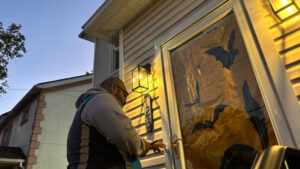 After Securing Work Permits, Ecuadorians in the U.S. Face New Challenges in a Migratory Limbo