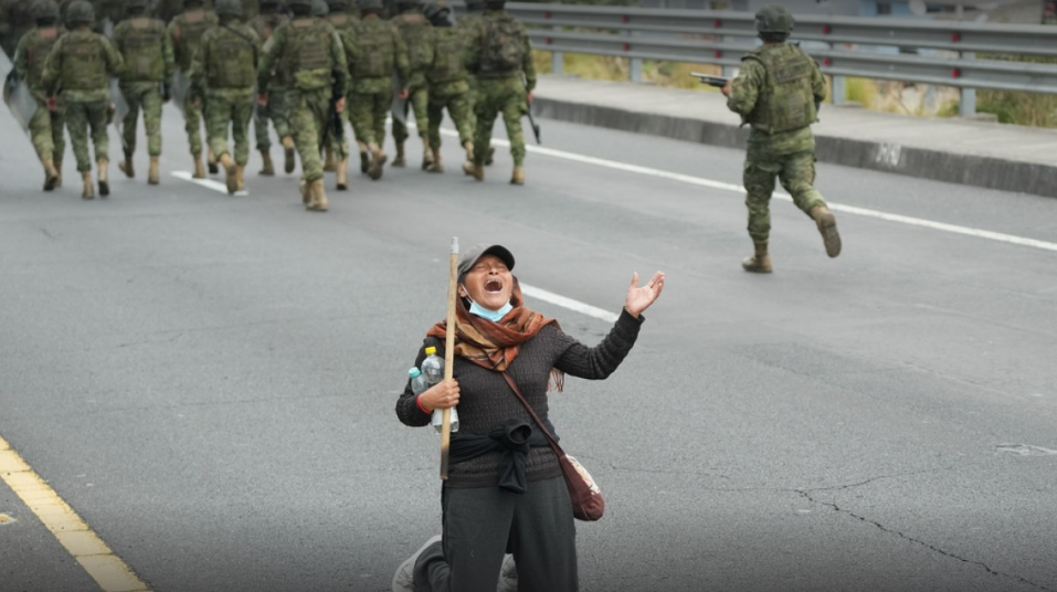 ECUADOR AL BORDE: EL RECPRTE AL SUBSIDIO DEL DIESEL DESATA UN VIOLENTO ENFRENTAMIENTO ENTRE NOBOA  Y EL MOVIMIENTO INDIGENA.