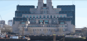 MI6 lanza Silent Courier: nueva vía secreta para compartir información en el Reino Unido