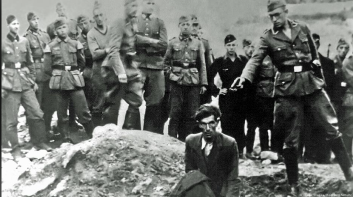 La verdad tras la foto: inteligencia artificial identifica al verdugo de “El último judío de Vínnitsa”, el símbolo del Holocausto en Ucrania
