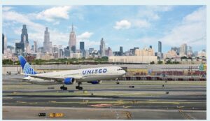United Airlines contratará a más de 2,500 empleados en el Aeropuerto de Newark como parte de su plan de recuperación