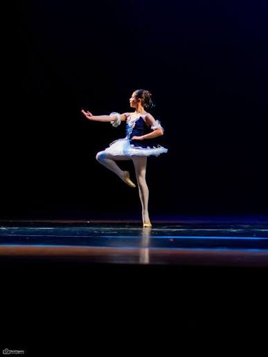 Ariela Jaramillo: La joven promesa del ballet ecuatoriano que brilla en el escenario internacional