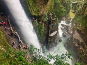 Baños, Ecuador: La Capital de la Aventura que hace latir el corazón
