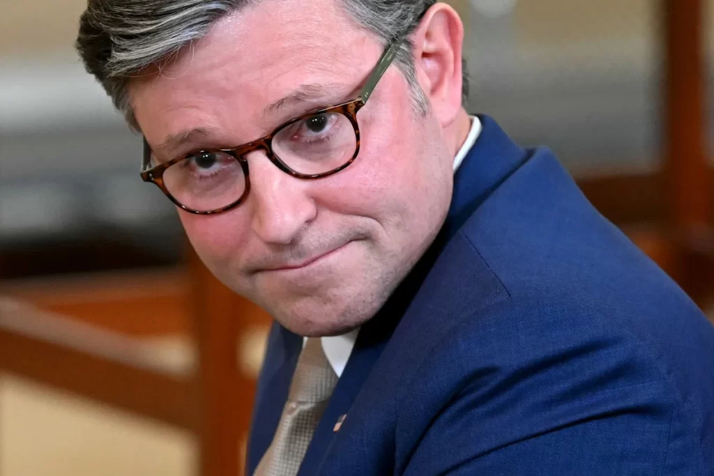 “Speaker Johnson Faces Backlash Amid Trump’s $230 Million DOJ Demand: ‘Taxpayer Dollars!’”