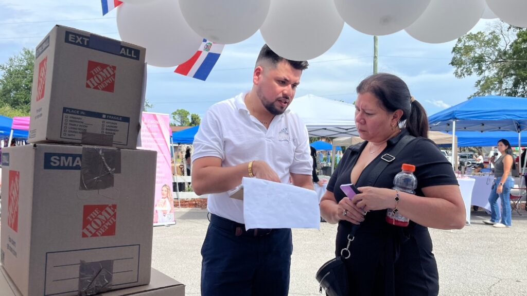 How to Avoid Overpaying When Sending Packages from the U.S. to Ecuador: A Guide for Ecuadorian Migrants