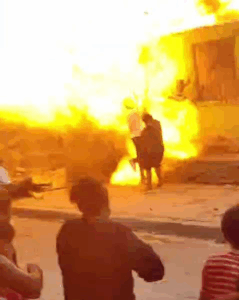 O Dia em que La Trinitaria Perdeu suas Memórias: Incêndio e Explosões Destróem Três Casas no Sul de Guayaquil