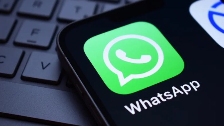 WHATSAPP’S NEW WEAPON AGAINST “STORAGE HOGS”: A PER-CHAT MEDIA REVOLUTION ARRIVES TO LIBERATE BILLIONS OF PHONES