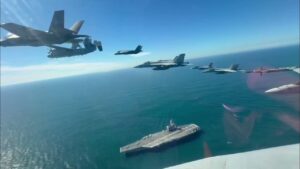 TITANES DEL MAR: CRÓNICA DEL DESPLIEGUE MASIVO DE PODER NAVAL ANTE EL COMANDANTE EN JEFE