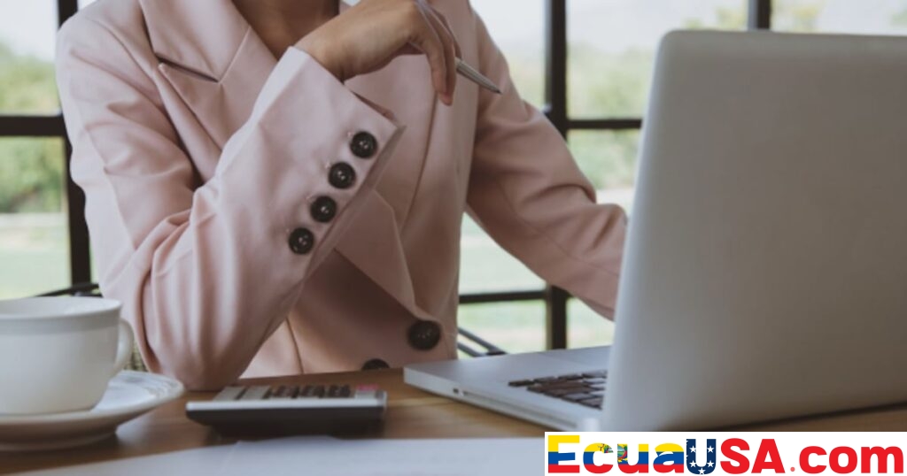 Exfuncionaria de BanEcuador Sentenciada por Malversación de USD 44,000; Debe Restituir y Pedir Disculpas Públicas