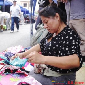 Contradiction in the Balance: Ecuador Celebrates Unemployment Drop While Streets Face Decent Employment Crisis