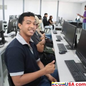 Youth in Action: Thousands of Ecuadorians Begin Careers Through the Ministry of Education