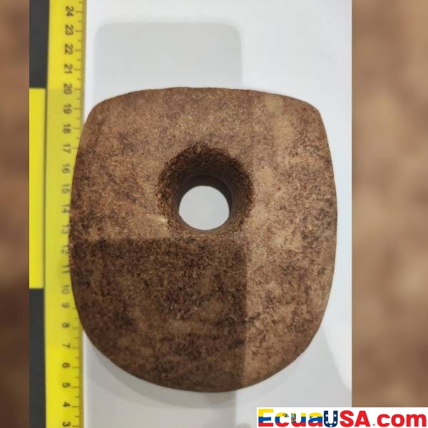 THE RETURN OF THE PAST: SPAIN RECOVERS AN ECUADORIAN PRE-COLUMBIAN AXE VALUED AT €3,000