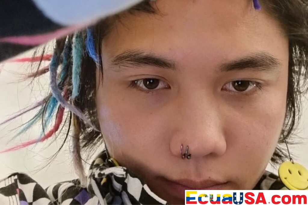 ‘Hombre Pijama’ irrumpe en la alfombra amarilla: Ariana Grande enfrenta un intruso decidido