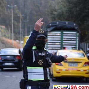 Quito aplica restricción vehicular para placas terminadas en 1 y 2 este lunes