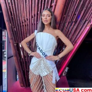 El Abrazo del Mar: Nadia Mejía Deslumbra en Miss Universo 2025 con una Obra Maestra Costera