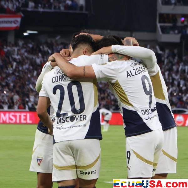 EL ASALTO DE LA RIVALIDAD: Tiago Nunes Exige a la Estrella de Barcelona SC, Octavio Rivero, como el Primer Fichaje Bombazo de Liga de Quito para 2026