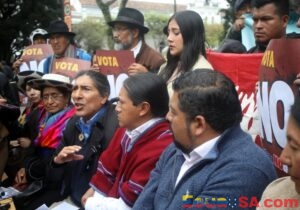 “Chaski por los Derechos y la Vida” Llega a Cuenca, Movilizando Contra el Referéndum y a Favor de la Protección del Agua