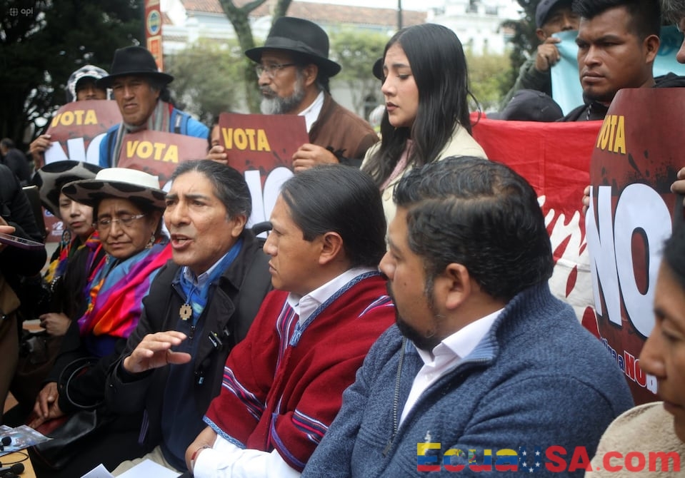 “Chaski por los Derechos y la Vida” Llega a Cuenca, Movilizando Contra el Referéndum y a Favor de la Protección del Agua