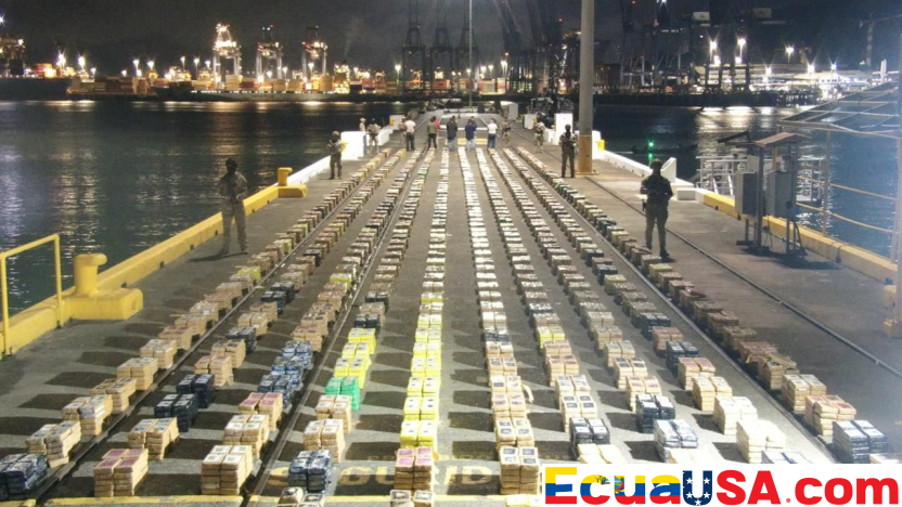 Panama Seizes 13.5 Tons of Cocaine in Largest Bust Since 2008; Ecuadorians Among Ten Arrested