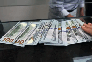 ECUADOR'S 2026 BUDGET: A CHRONICLE OF ECONOMIC ILLUSION