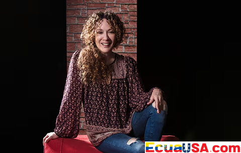 De la Arquitectura al Teatro: El camino de Rossana Iturralde y los desafíos de hacer arte escénico en Ecuador