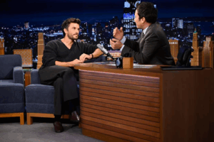 Jonathan Bailey, Hombre Más Sexy de 2025 Según People: De Lord Anthony a Ícono Mundial