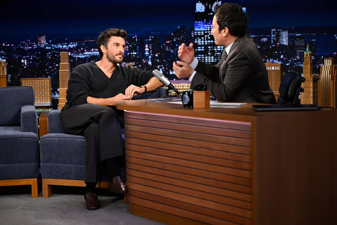 Jonathan Bailey, Hombre Más Sexy de 2025 Según People: De Lord Anthony a Ícono Mundial