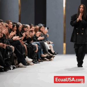 EL EJÉRCITO BALMAIN SALUDA: EL REINADO DE 14 AÑOS DE OLIVIER ROUSTEING ENTRE EL BRILLO Y EL IMPERIO DIGITAL LLEGA A SU FIN