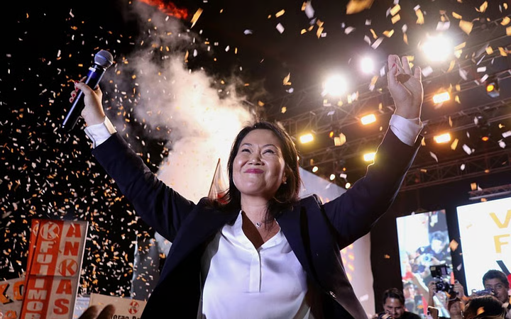 Keiko Fujimori Confirma su Cuarta Candidatura Presidencial en Perú: Regreso en un Clima de Crisis y Polémica