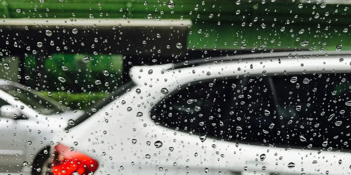 A DOUBLE-EDGED SKY: ECUADOR BRACES FOR RAINS, SUN, AND DANGEROUS UV LEVELS