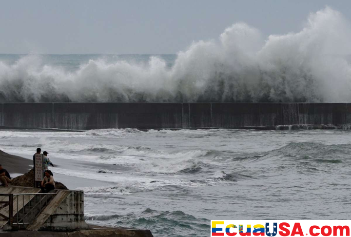 Taiwán Evacúa a Miles Ante la Llegada del Tifón Fung-Wong