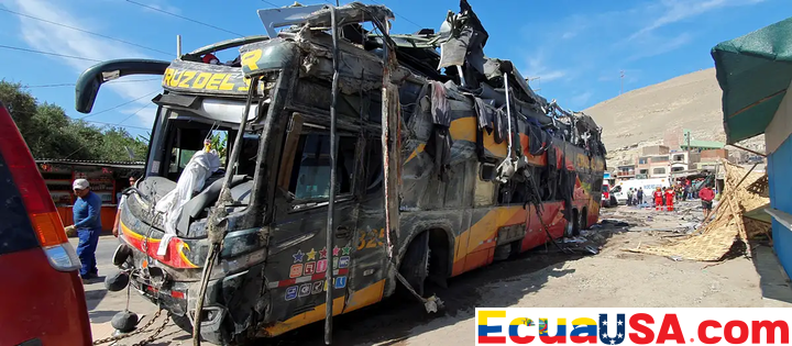 Tragedia en Perú: casi 40 muertos tras caer un bus en un barranco en Arequipa