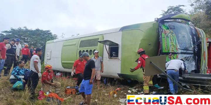 Tragedia en la Carretera: Diez Muertos y Vidas Marcadas en Chone, Manabí