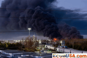 UPS CRASH: NEW CAMERA FOOTAGE SHOWS MOMENT OF LOUISVILLE CARGO PLANE PLUNGE; AT LEAST 12 CONFIRMED DEAD