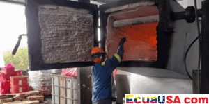 LA LLAMA DE LA JUSTICIA: Quito Incinera Gran Carga de Productos Falsificados, Eliminando Amenazas a la Salud Pública