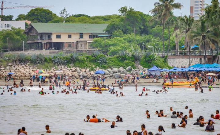 BOOM TURÍSTICO EN PLAYAS: EL FERIADO DUPLICA LA OCUPACIÓN HOTELERA Y GENERA MÁS DE 2 MILLONES DE DÓLARES EN INGRESOS