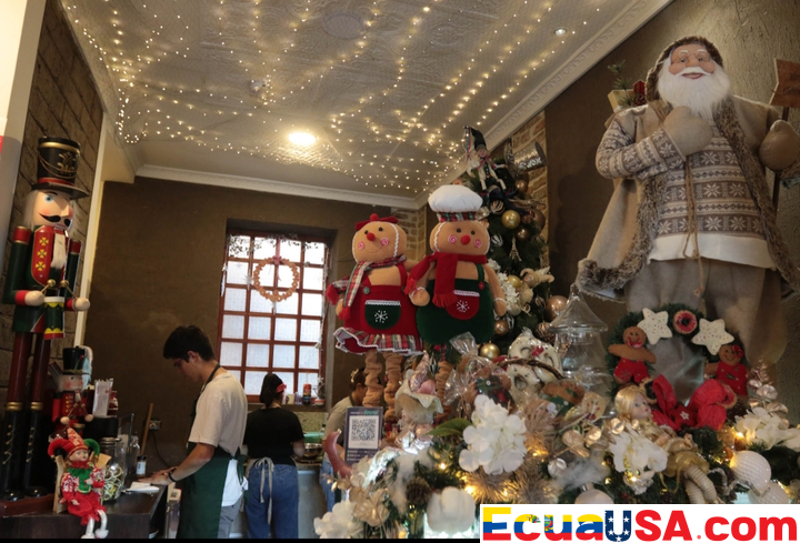 YULE CAFETERÍA: DONDE LA NAVIDAD NUNCA TERMINA EN CUENCA