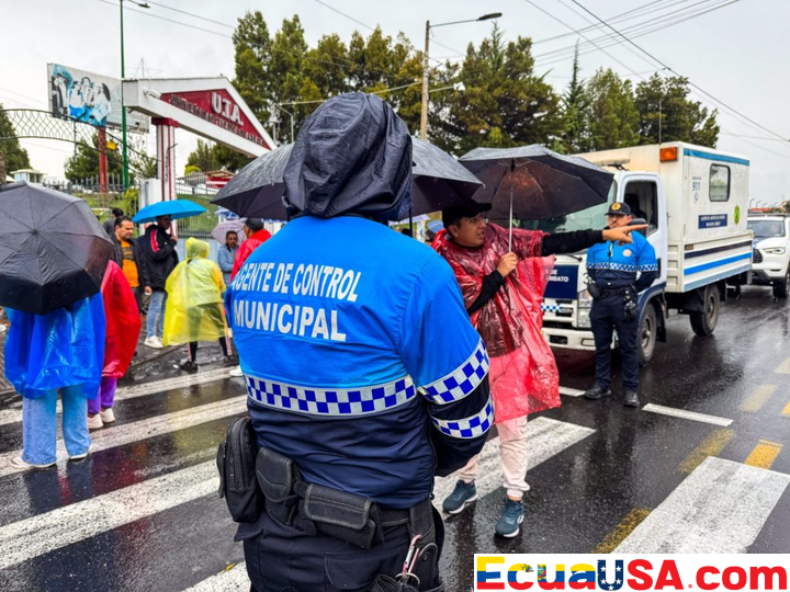 Movilizados por la Democracia: La Municipalidad Despliega Operativo de Apoyo Total