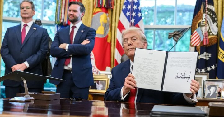 POLARIZATION, FATIGUE, AND TURBULENCE: THE POLITICAL BAROMETER OF TRUMP’S SECOND TERM’S FIRST YEAR