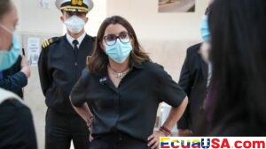 ¡Indignada! Vicepresidenta María José Pinto explota en centro de salud de Quito por pésima atención a pacientes