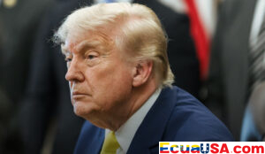 Un juez federal frena a Trump un día antes de que miles de salvadoreños, sudaneses y ucranianos perdieran su permiso de trabajo