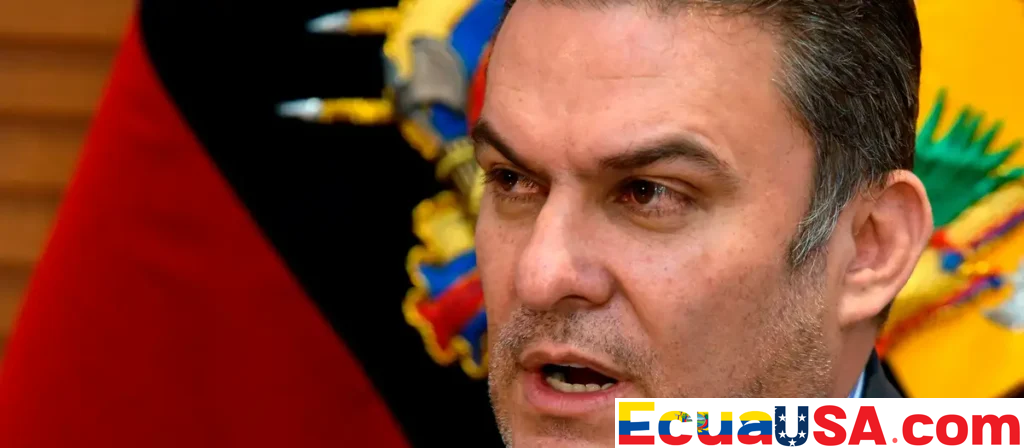 “Lo dijimos, lo cumplimos”: EE.UU. deportó a José Serrano a Ecuador y Noboa lo mandó directo a El Encuentro — y le advirtió a Correa que él es el siguiente