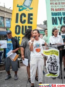 Fueron a protestar contra el reconocimiento facial — y se taparon la cara porque tenían miedo de ser identificados por el reconocimiento facial: la paradoja de la protesta contra Palantir en Manhattan