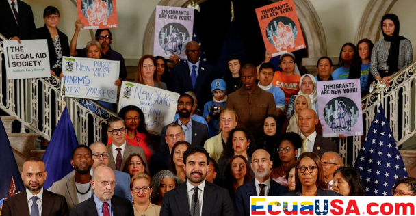 “El gobierno federal ha librado una campaña de violencia y terror”: Mamdani y 22 estados demandaron ayer para bloquear la nueva regla de “carga pública” que entra en vigor el viernes