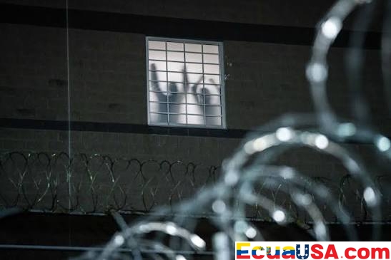 El ICE borró del mapa a miles de detenidos con orden de deportación: desde el 15 de septiembre, sus familias y abogados no pueden encontrarlos — y así es más difícil frenar la expulsión